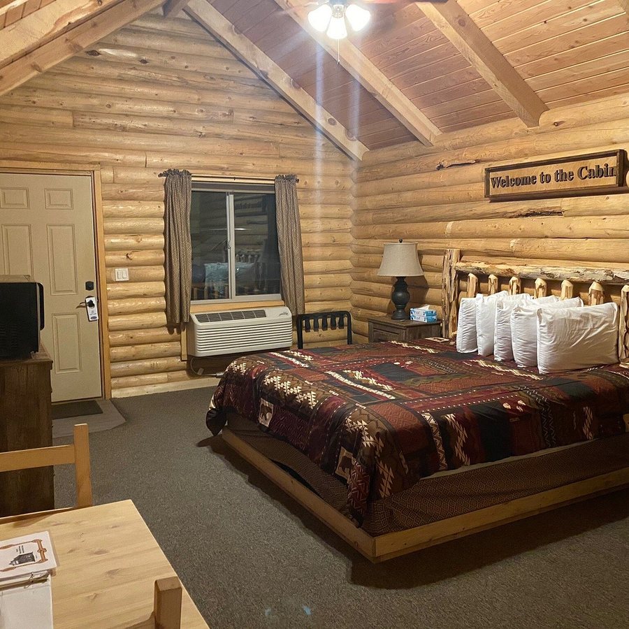 Color Country Motel — Guest room