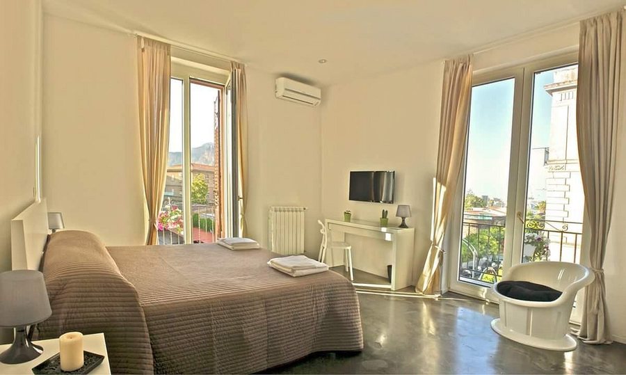 Colors B B — Guest room