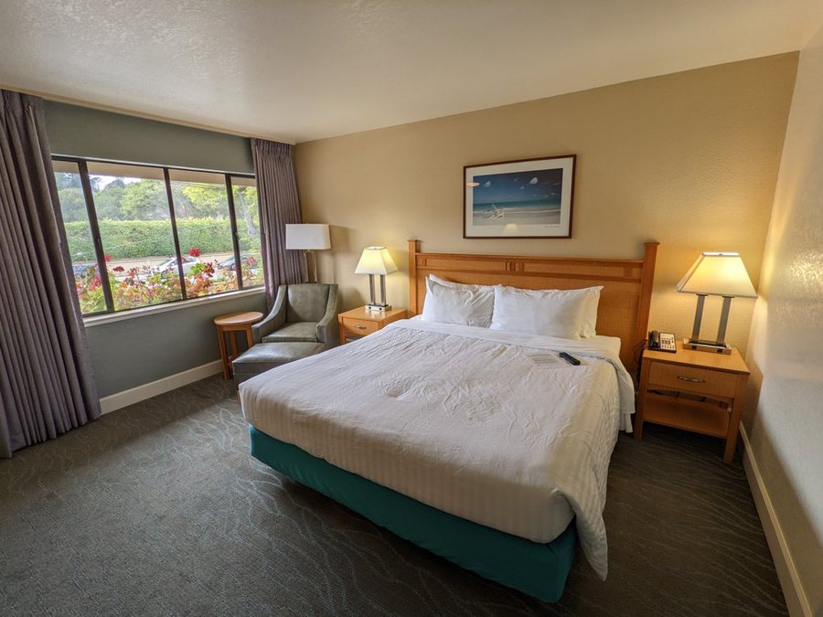 Colton Inn — Guest room