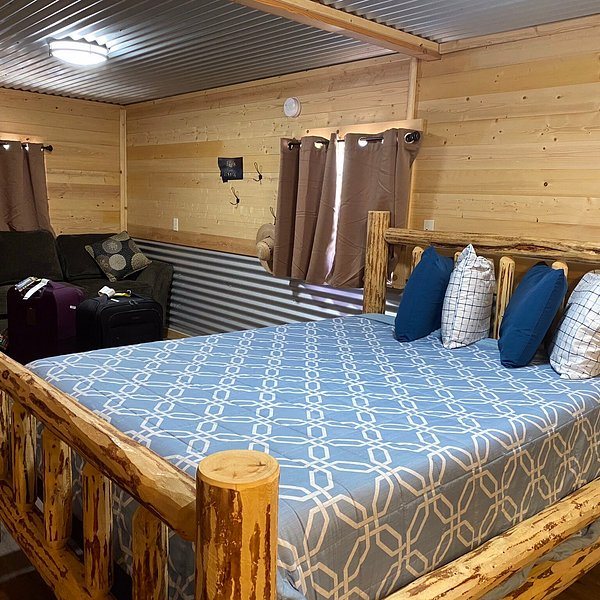 Columbia Falls Rv Park — Guest room