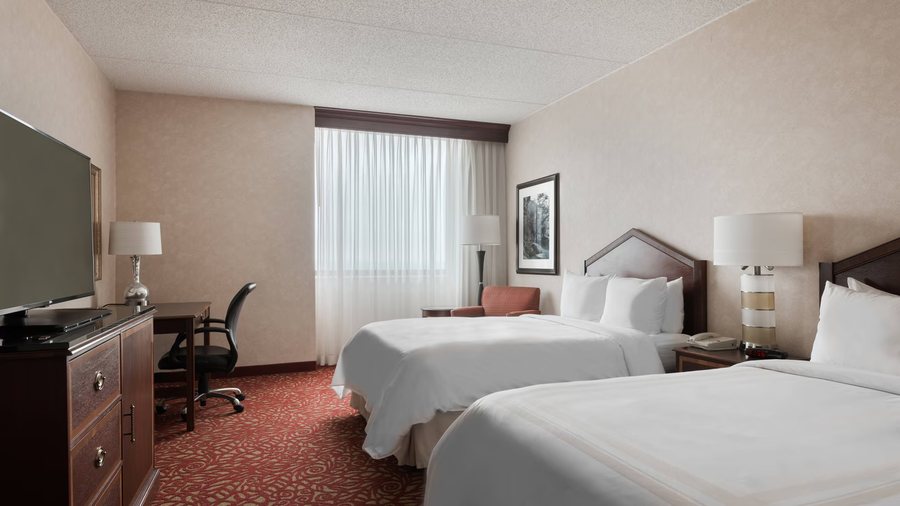 Columbus Airport Marriott — Guest room