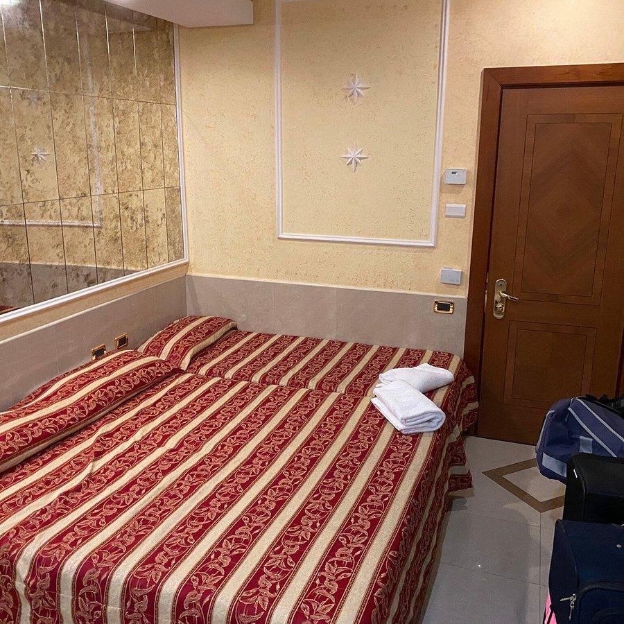 Comfort Hotel Bolivar — Guest room