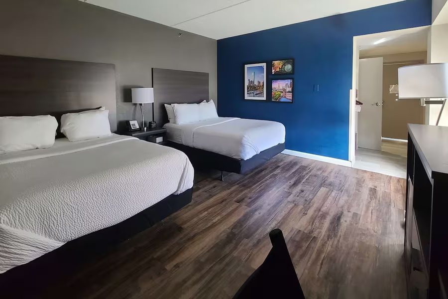 Comfort Inn Boston — Guest room