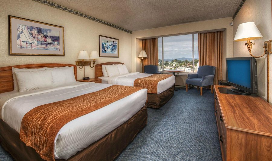 Comfort Inn by the Bay — Guest room