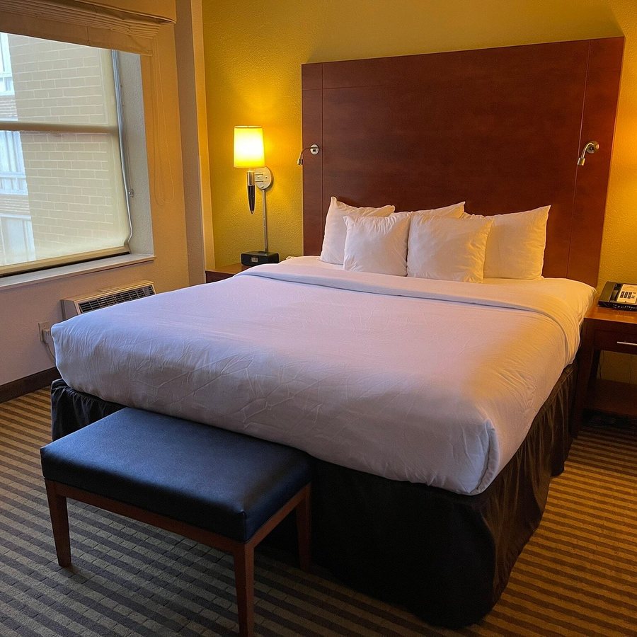 Comfort Inn Downtown DC Convention Center — Guest room