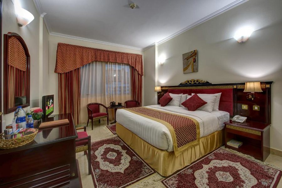 Comfort Inn Hotel Dubai — Guest room