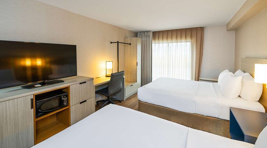 Comfort Inn — Guest room