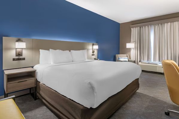 Comfort Inn Sheperdsville Louisville South — Guest room