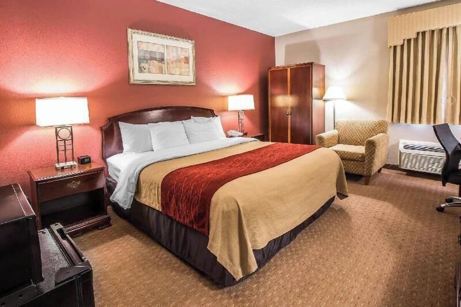 Comfort Inn Suites Lenoir Hwy 321 Northern Foothills — Guest room