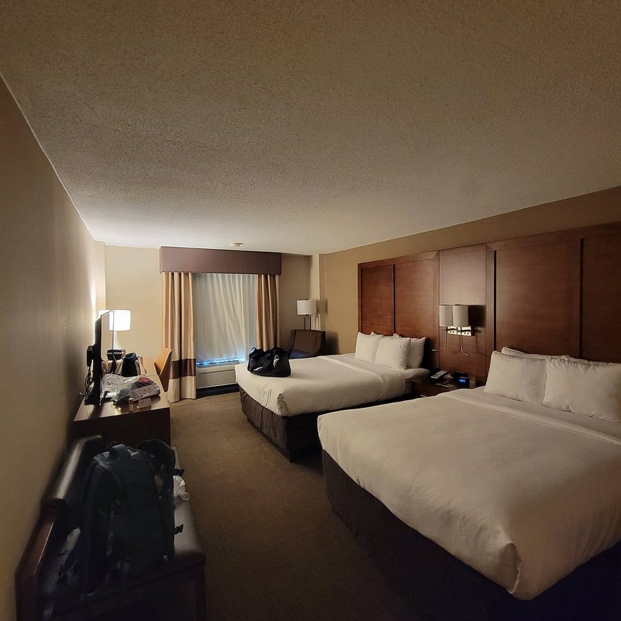 Comfort Inn Suites Presidential — Guest room