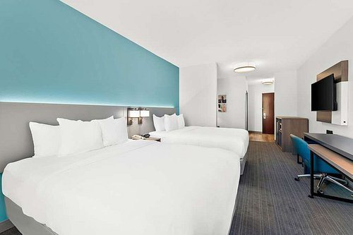 Comfort Inn Suites Tunkhannock Pocono Mountains Region Pennsylvania — Guest room
