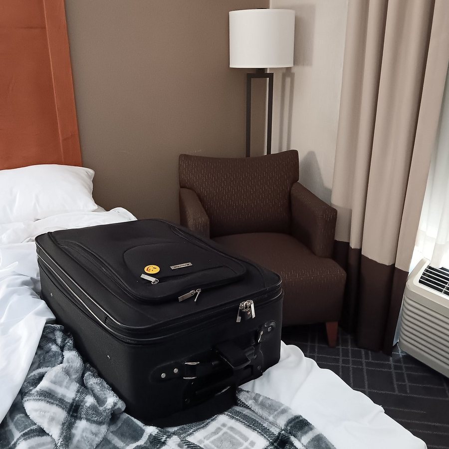Comfort Inn Suites West Chester North Cincinnati — Guest room