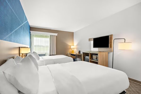 Comfort Inn US 60 63 Willow Springs Missouri — Guest room