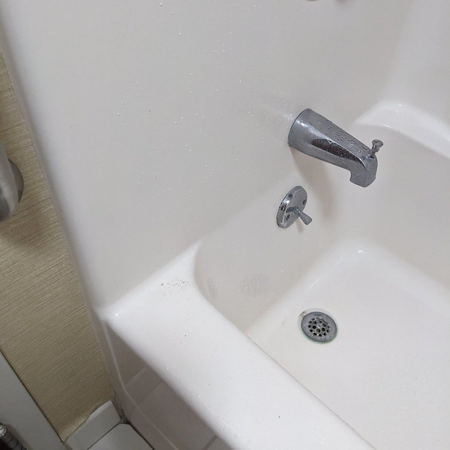 Comfort Inn — Bathroom