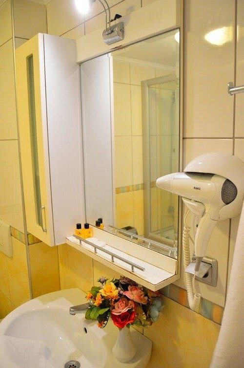 Comfort Life Hotel Istanbul — Bathroom