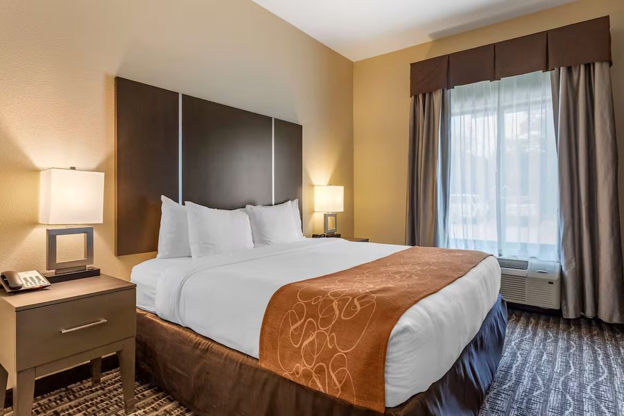 Comfort Suites Houston Northwest Cy Fair — Guest room