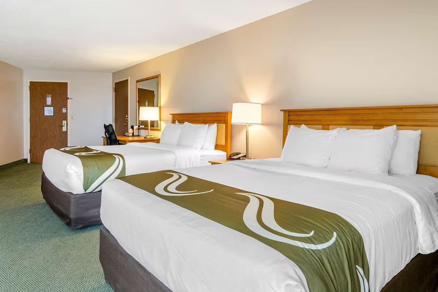 Comfort Suites Idaho Falls — Guest room