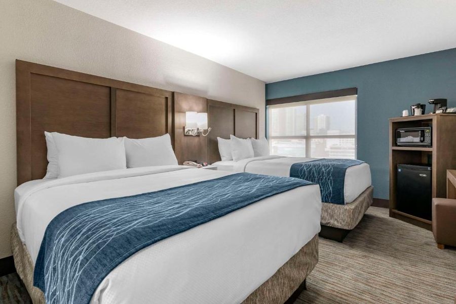 Comfort Suites Miami Florida — Guest room