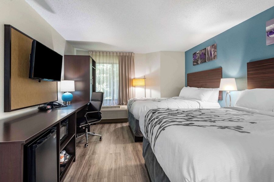 Comfort Suites Salisbury I 85 — Guest room