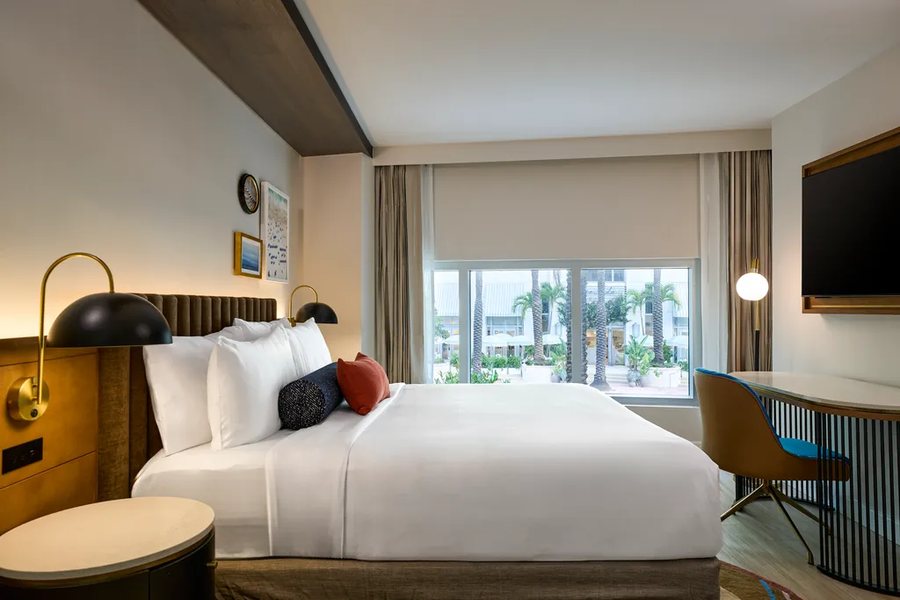 Commodore Inn The Grove Miami Florida — Guest room