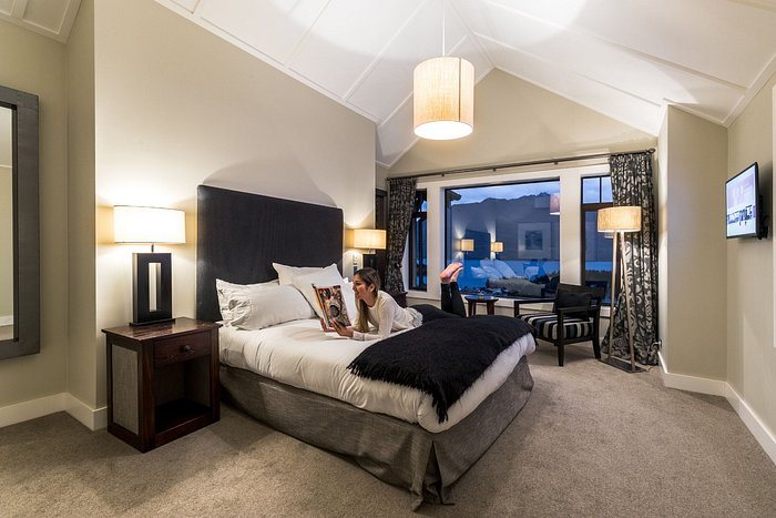 Commonage Villas By Staysouth — Guest room
