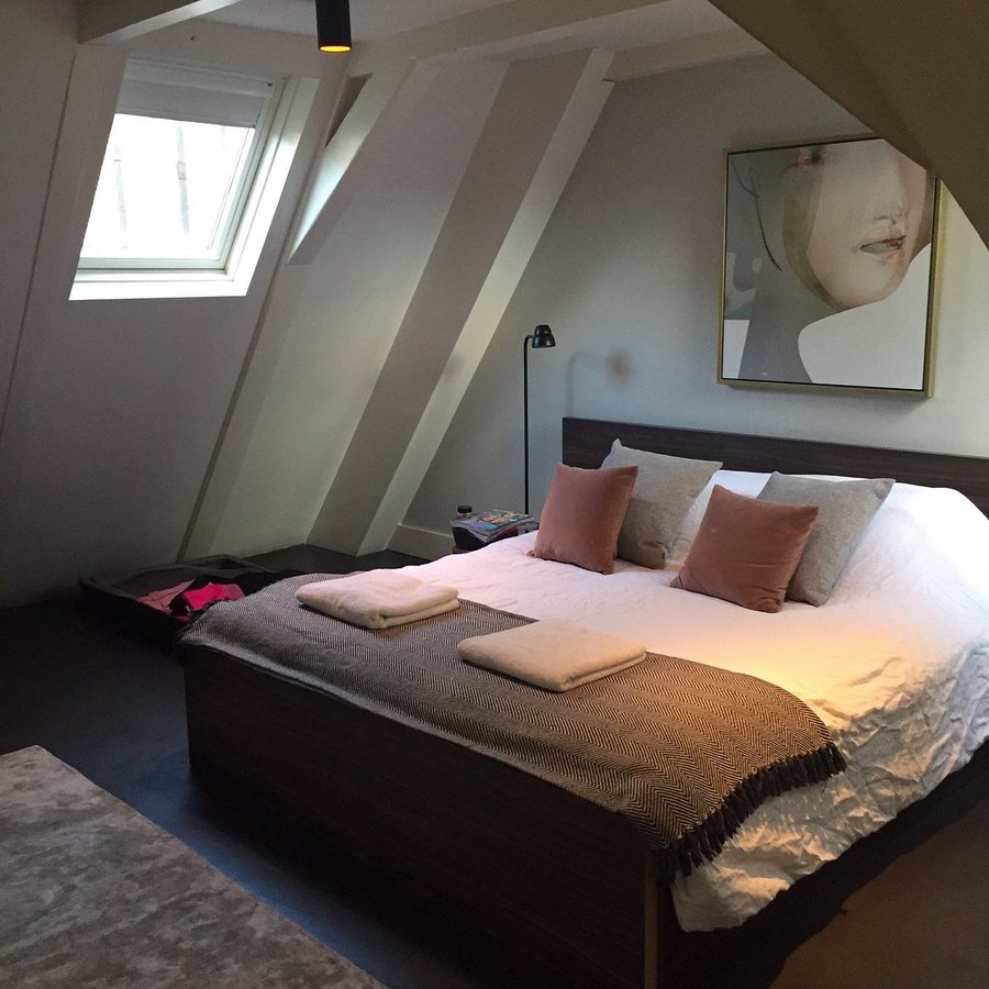Commune suites — Guest room
