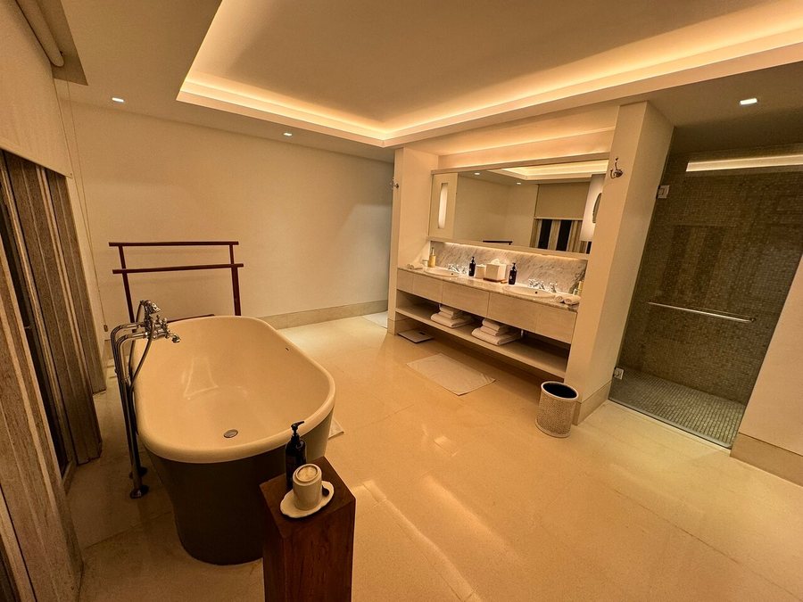 COMO Uma Ubud Bali — Bathroom
