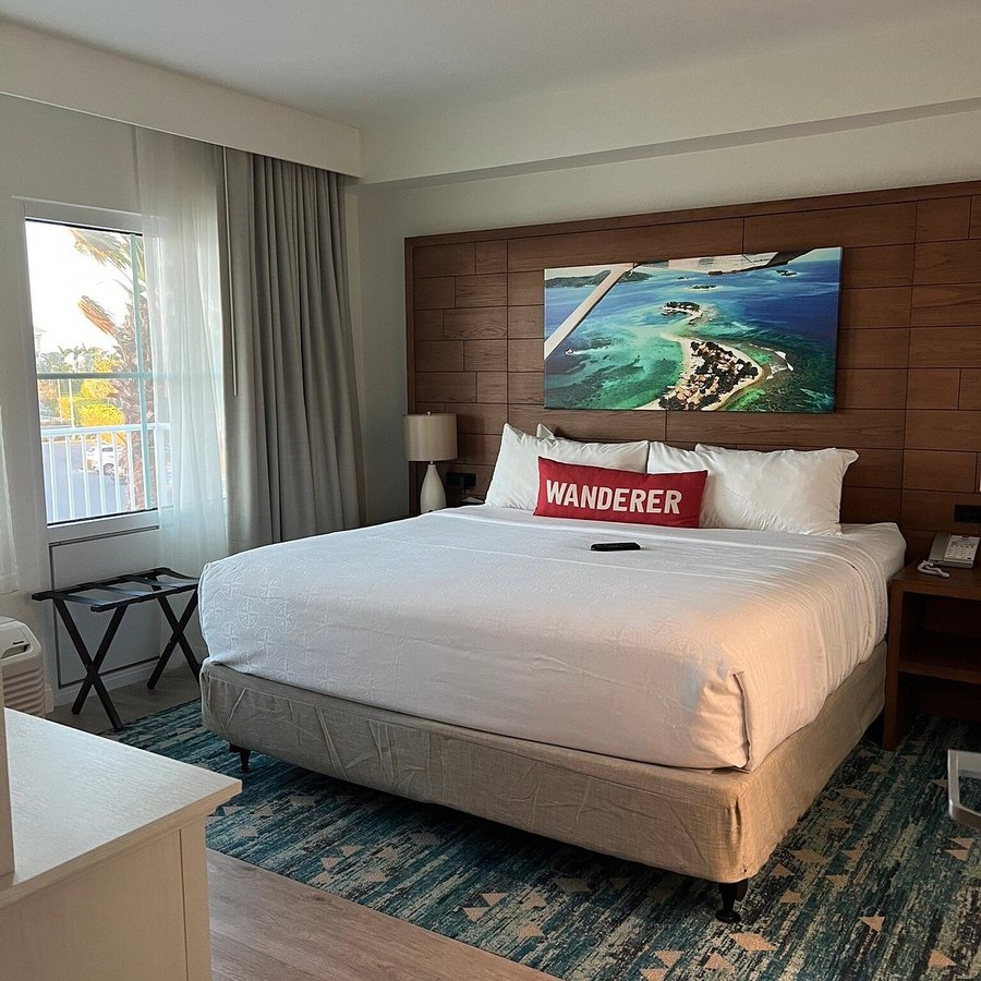 Compass Hotel Anna Maria Sound — Guest room