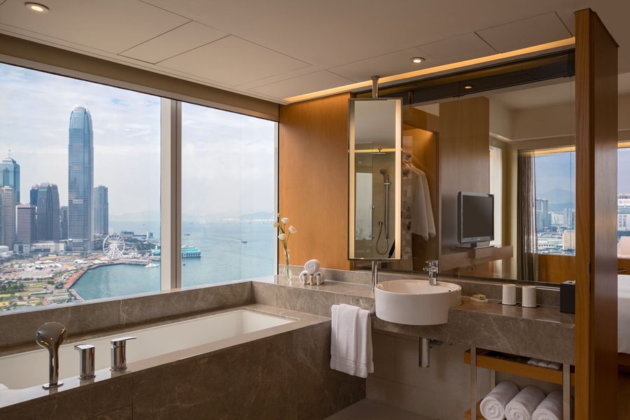 Concerto Inn — Bathroom