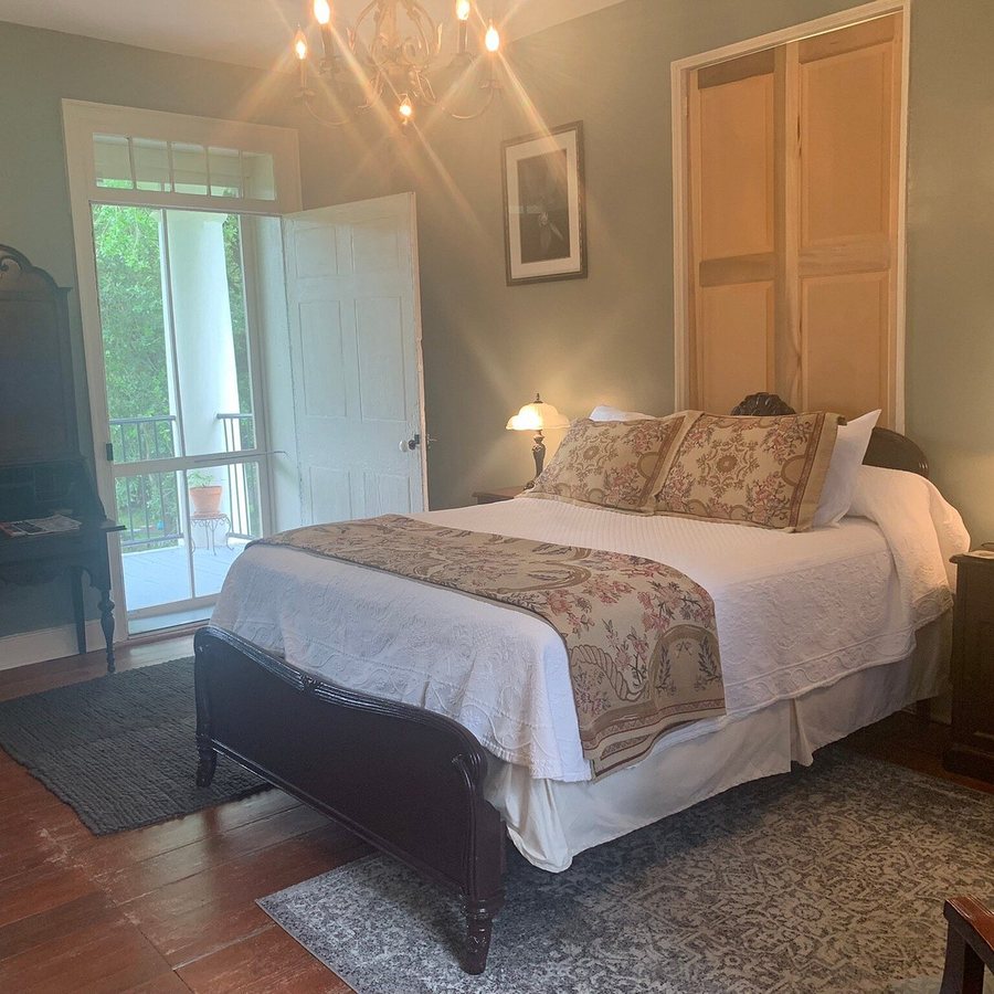 Concord Quarters — Guest room