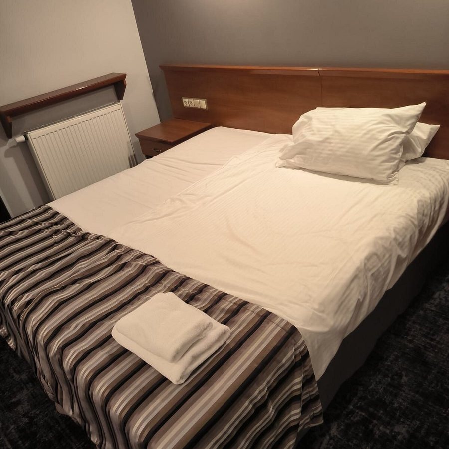 Conrad Hotel — Guest room