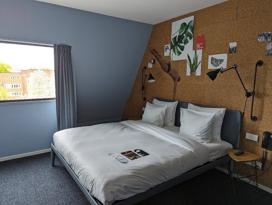 Conscious Hotel Amsterdam City The Tire Station — Guest room