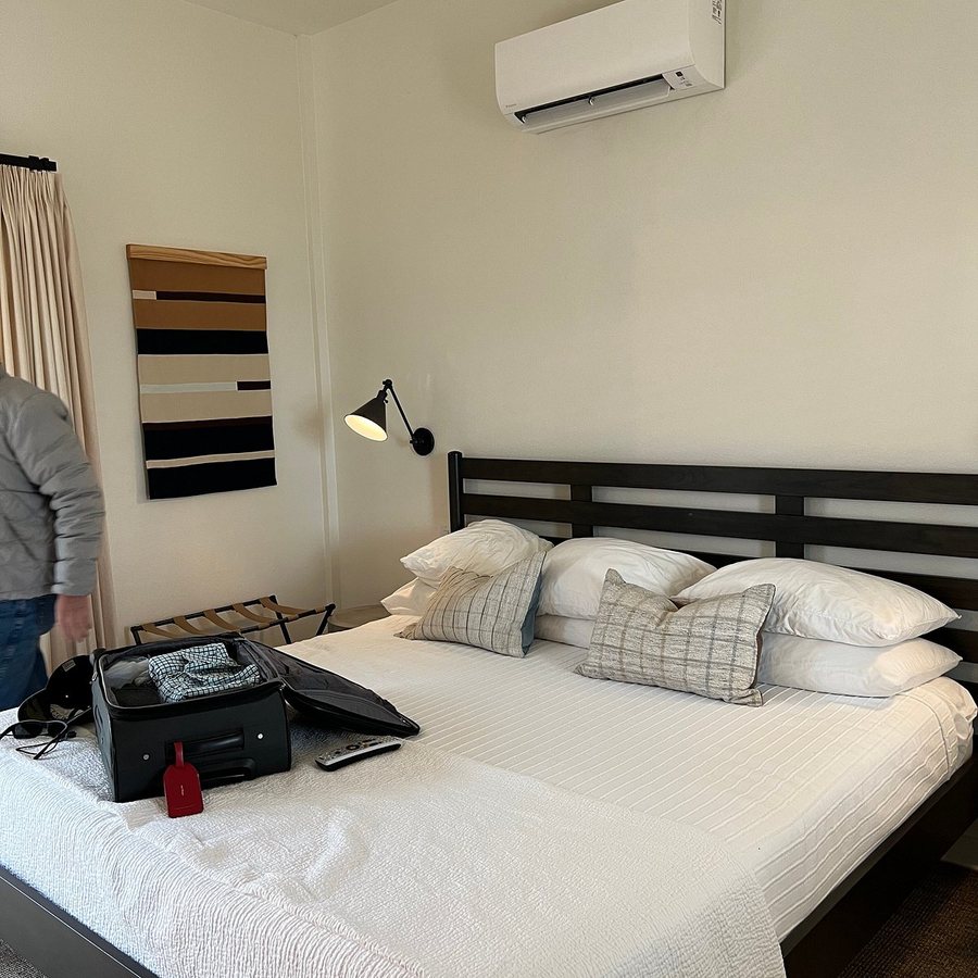 Contigo Ranch — Guest room