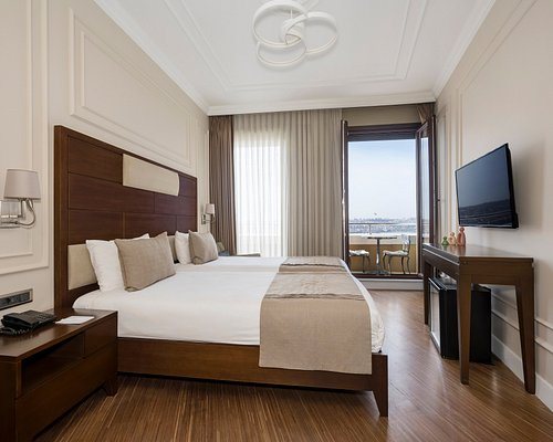 Continental Hotel Pera Istanbul — Guest room