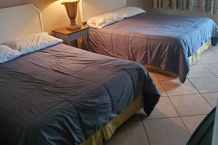 Conty s Motel — Guest room