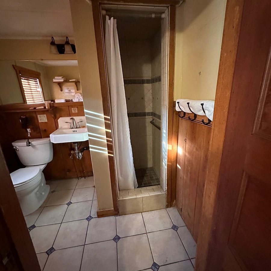 Convict Lake Resort — Bathroom