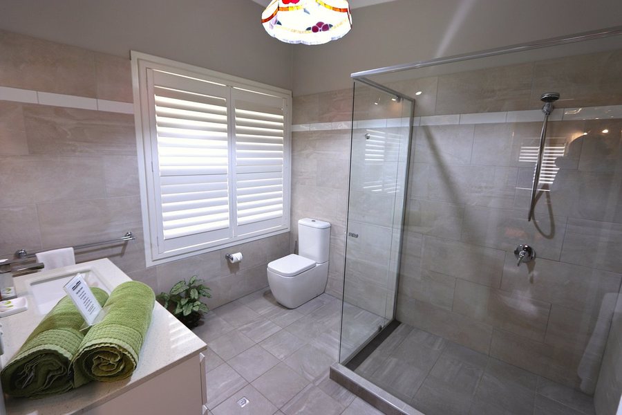 Coorong Cabins — Bathroom