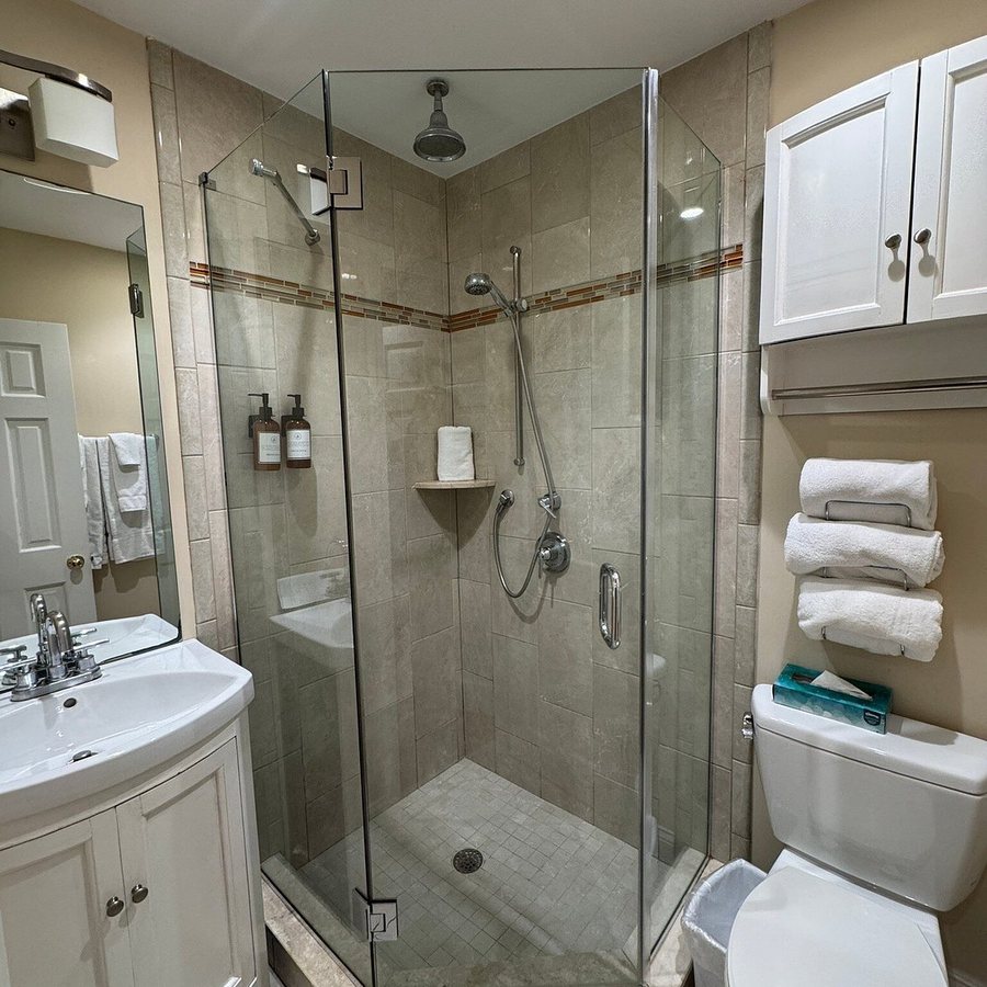 Copley House — Bathroom