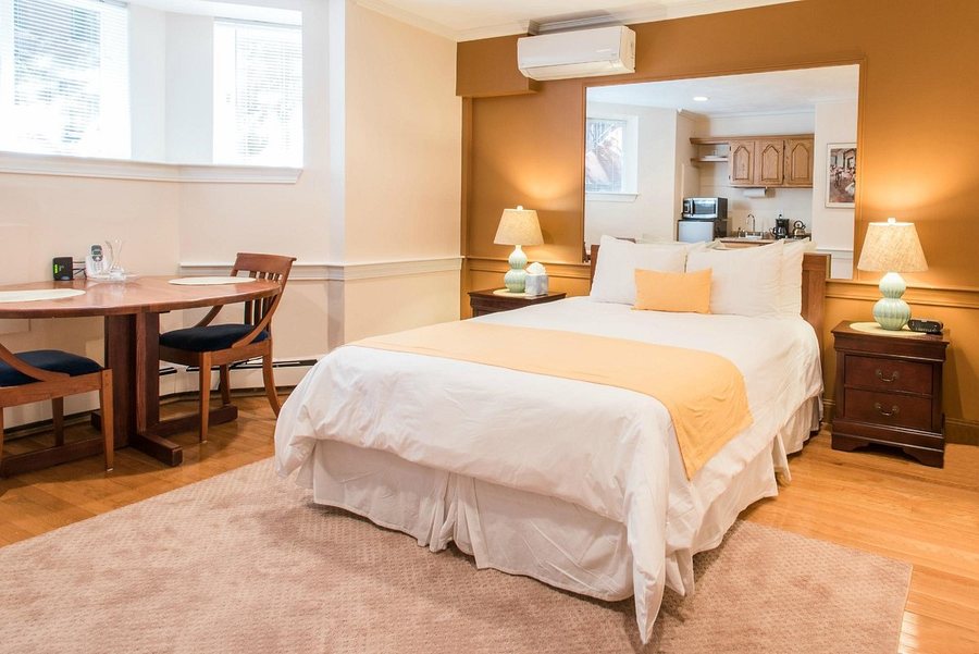 Copley House — Guest room
