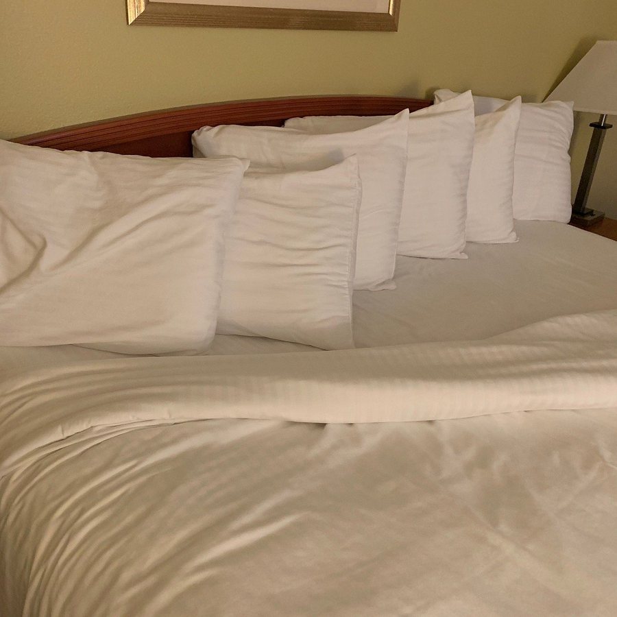 Copper Queen Hotel Casino — Guest room