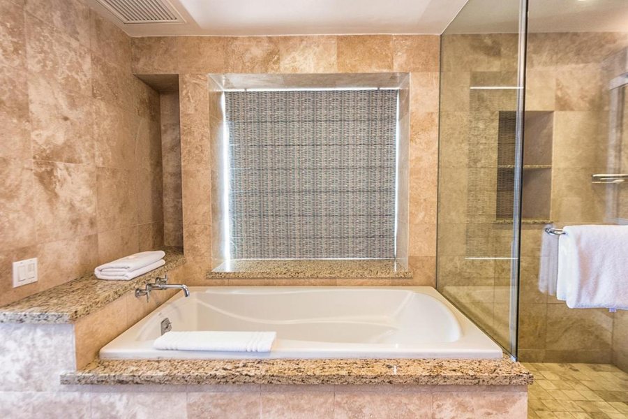 Corazon Cabo Resort Spa — Bathroom