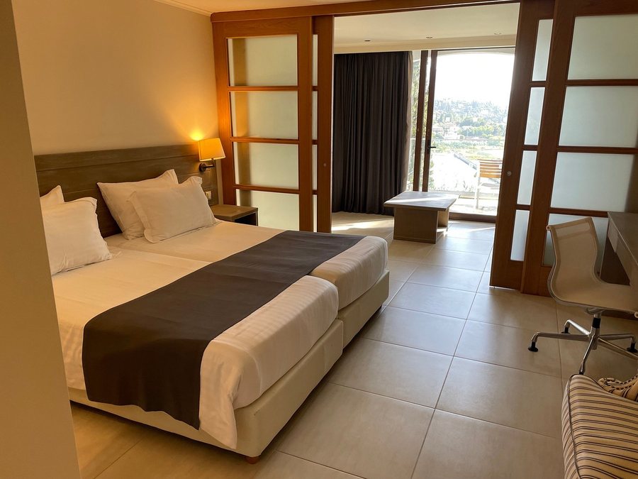 Corfu Holiday Palace — Guest room