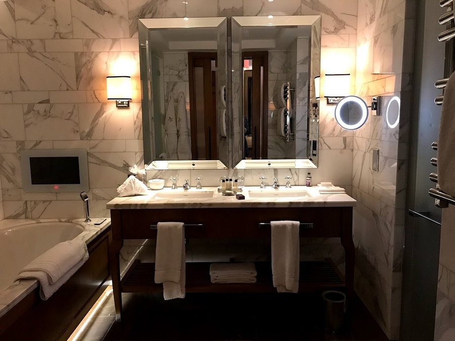 Corinthia London — Bathroom