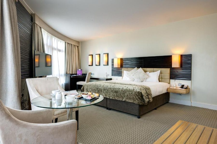Cork International Hotel — Guest room