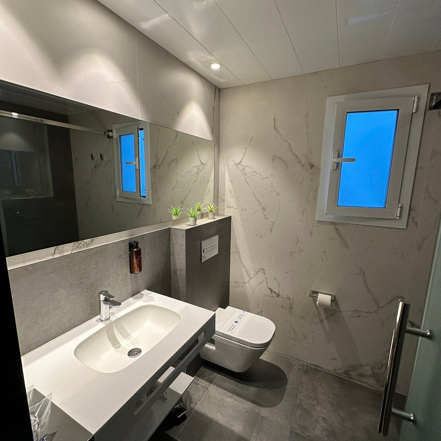 Coroleu House Barcelona Barcelona Catalonia — Bathroom