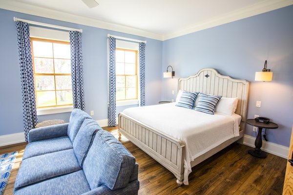 Corolla Village Inn — Guest room