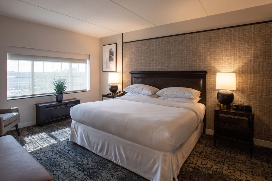 Corporate Suites Network Chicago Illinois — Guest room