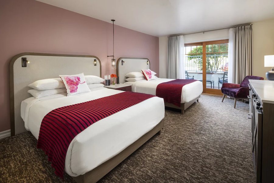 Corque Hotel Solvang A Tribute Portfolio Hotel — Guest room