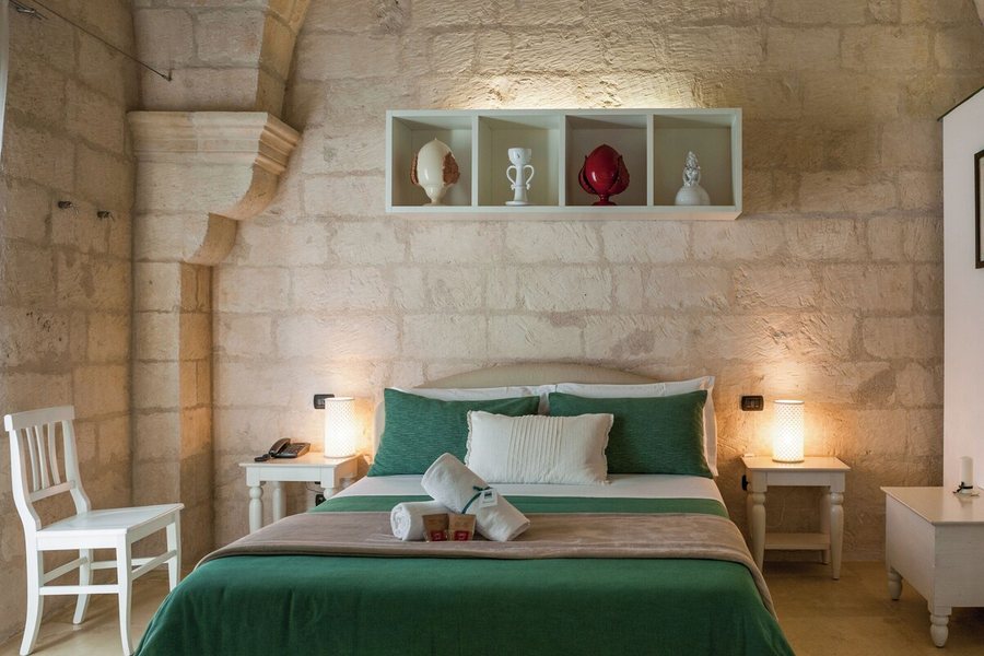 Corte Dei Francesi Historical residence — Guest room