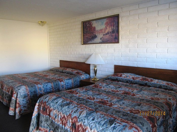 Country Inn — Guest room